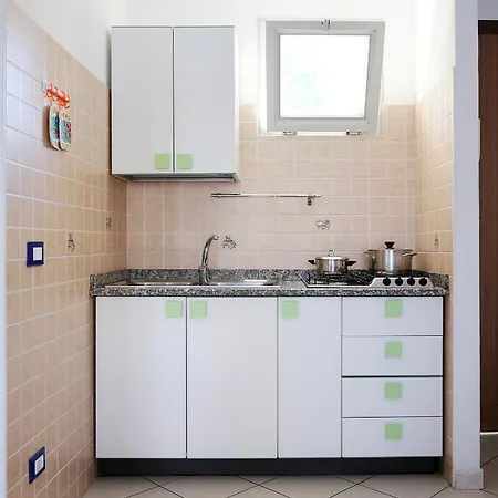 アパートホテル La Pigna ロゾリーナ・マーレ