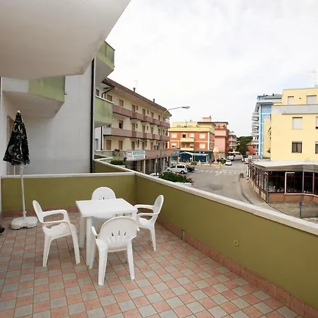 アパートホテル La Pigna ロゾリーナ・マーレ