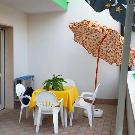 La Pigna アパートホテル