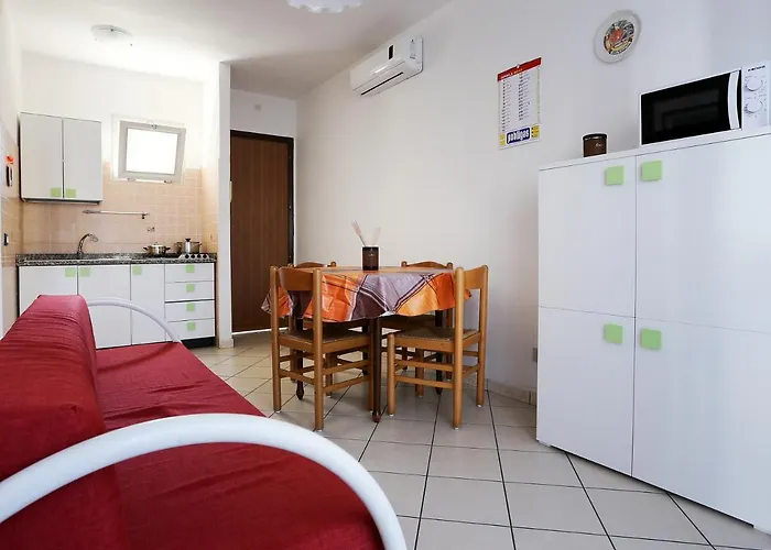 La Pigna מלון דירות רוסולינה מארה