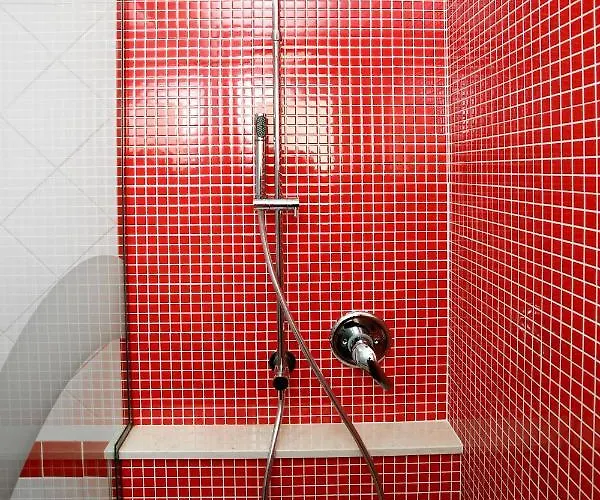 La Pigna מלון דירות 4*