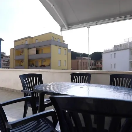 公寓式酒店 La Pigna 4*